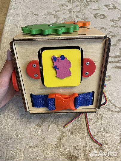 Бизиборд, бизикубик