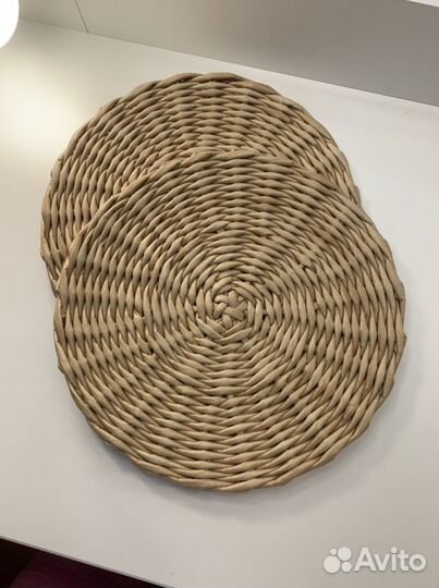 Сервировочные салфетки из бумажной лозы