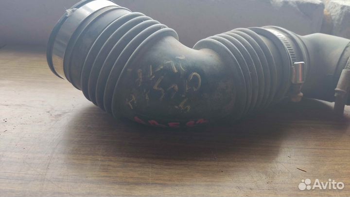 Патрубок воздушного фильтра Toyota Cresta X90