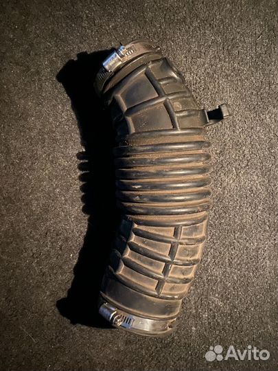 Клапан EGR, патрубок воздушный Крайслер 300с 3.5