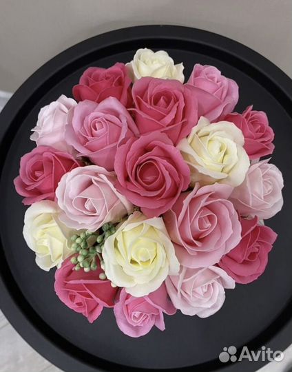 Букет из 19 роз (цветы из мыла)
