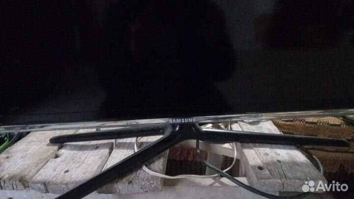 Телевизор ЖК на запчасти