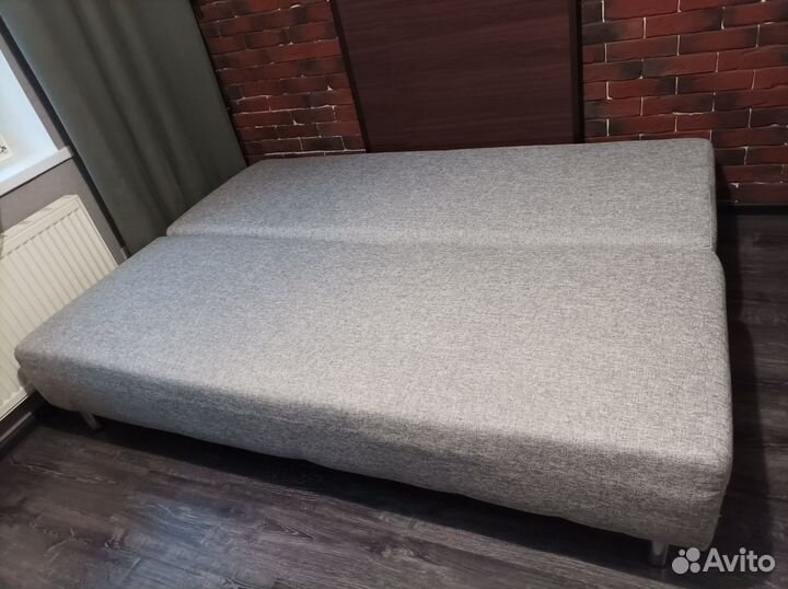 Диван раскладной прямой