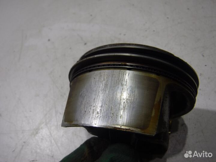 Поршень с шатуном Mercedes X164 Gl Class