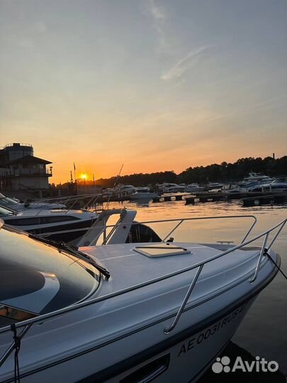 Круизный катер Rinker 230 Atlantic