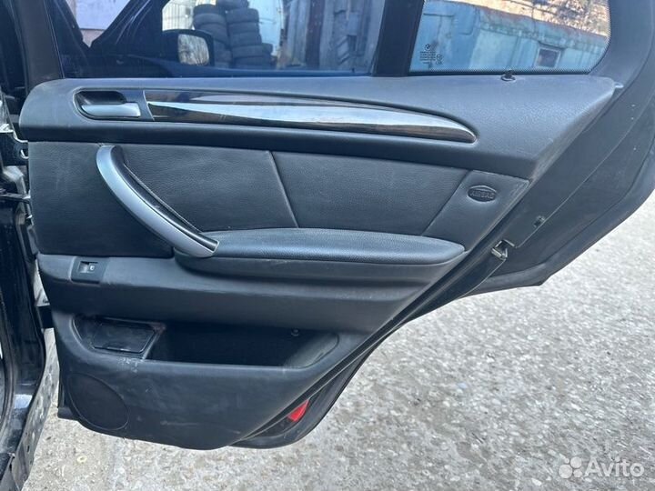 Обшивка боковой двери Bmw X5 E53 M54B30 2006