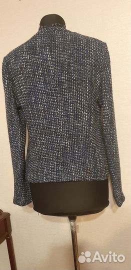 S/M Жакет Sisley Италия букле