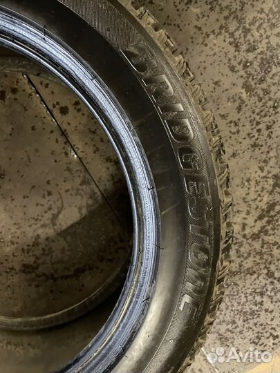 Bridgestone Blizzak Spike-01 205/55 R16