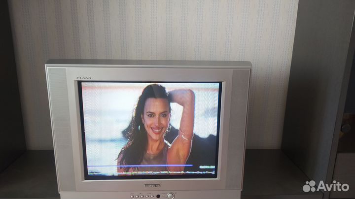 Телевизор samsung
