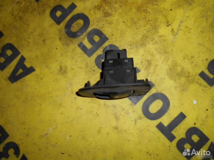 Кнопка стеклоподъемника для Kia Spectra 2001-2011