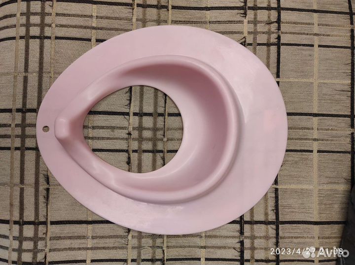 Сиденье (насадка) на унитаз