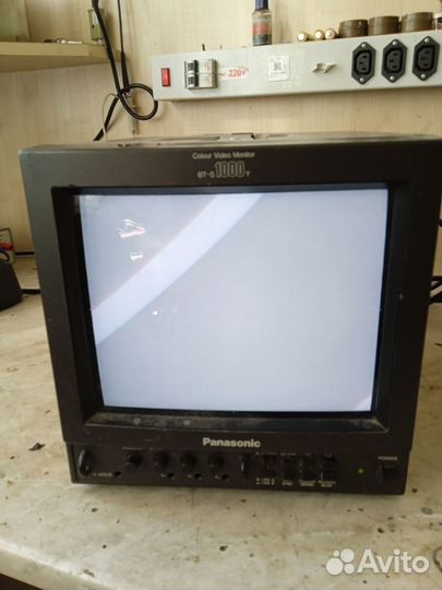 Монитор panasonic BT- S1000V