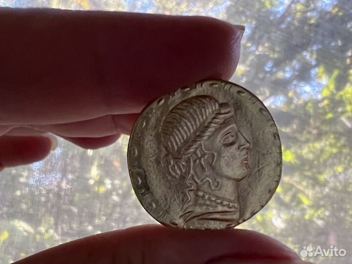 Манетки из магнита золото магнитного моря