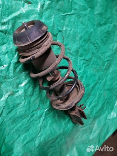 Амортизатор передний правый Chevrolet lacetti