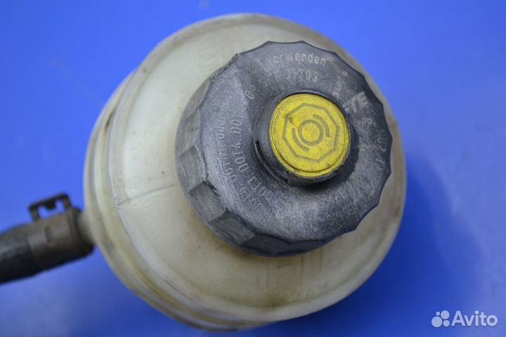 Бачок главного цилиндра сцепления scania R-series