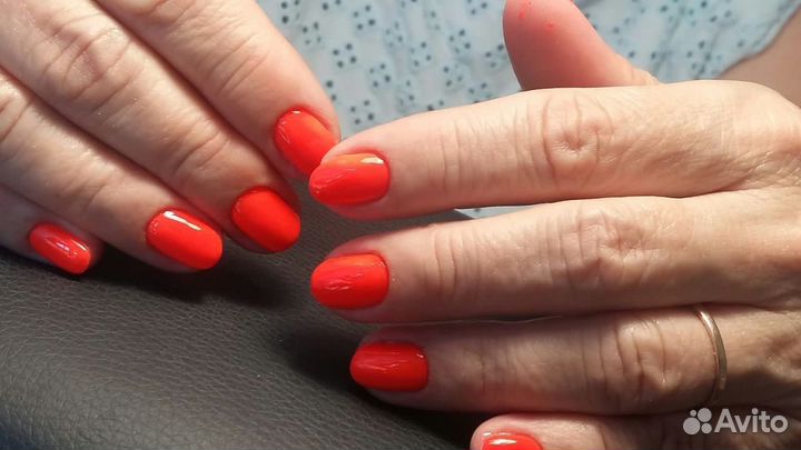 Мастер маникюра и педикюра