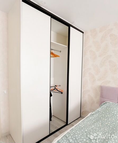 Распашной шкаф на заказ. Фабрика