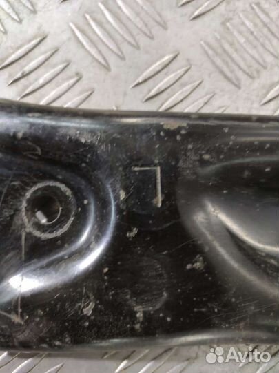 Рычаг передний левый Skoda Octavia A7 1.4 5Q040715