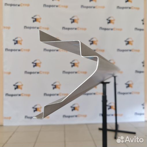 Ремонтный порог правый Nissan Patrol Y60 кузовной