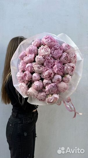 Большой букет из пионов. 31 штука