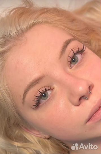 Модель на наращивание ресниц аниме