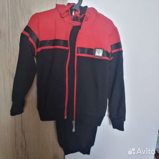 Спортивный костюм