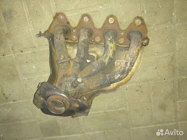 Коллектор выпускной Renault Megane III