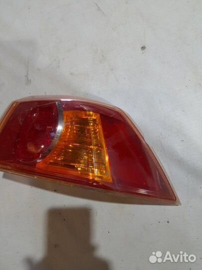 Фонарь в крыло правый Mitsubishi Lancer 10 4B11