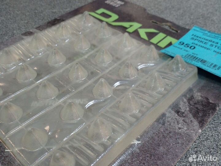 Наклейка на сноуборд Spike Stomp DK