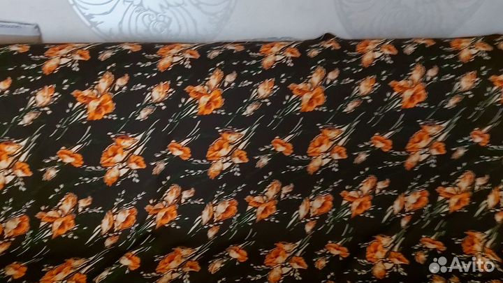 Отрез ткани на платье
