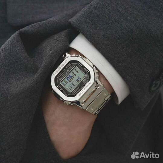 Часы Casio