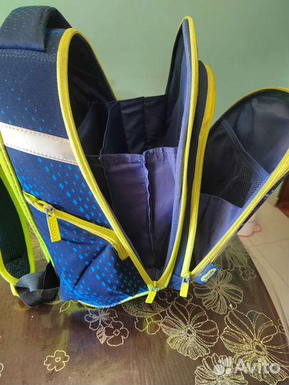 Школьный рюкзак, ранец. Начальная школа