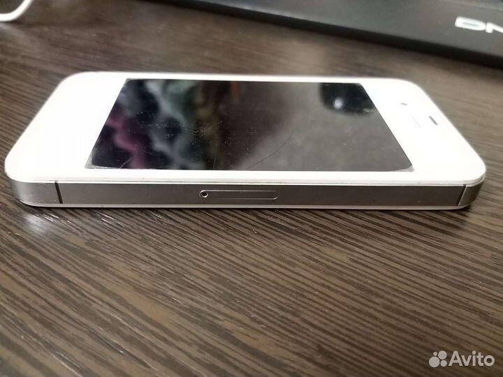 iPhone 4S, 32 ГБ