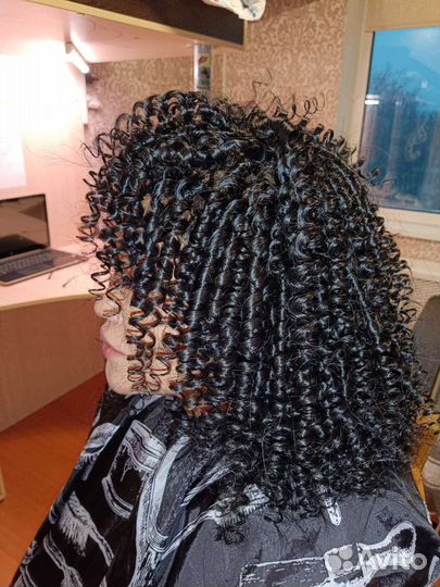 Афрокудри на плойку, локоны и другие причёски