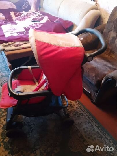 Прогулочная коляска