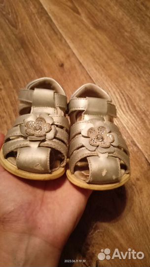 Босоножки для девочки