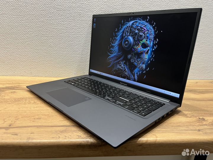 Ноутбук Asus 17 дюймов