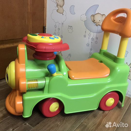 Музыкальная игрушка-каталка chicco