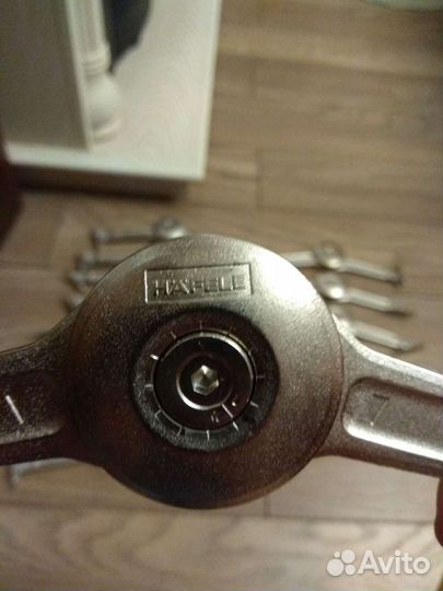 Подъемный механизм для фасадов