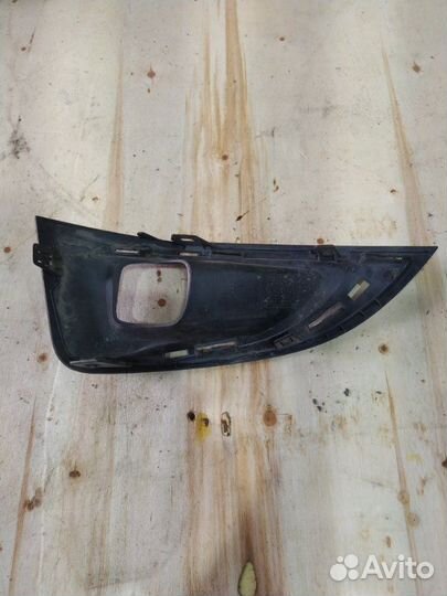 Накладка бампера передняя левая Mitsubishi Eclipse