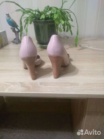Туфли женские