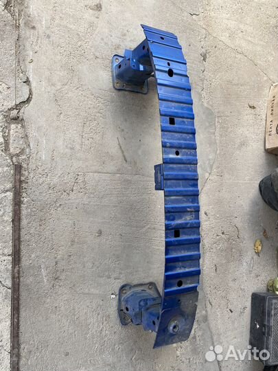 Усилитель переда кузова