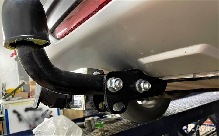 Фаркоп LADA Vesta / SW / SW Cross Leader Plus