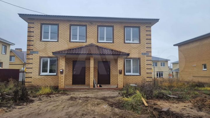 Таунхаус 100 м² на участке 2,5 сот.