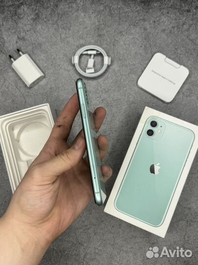 iPhone 11, 64 ГБ