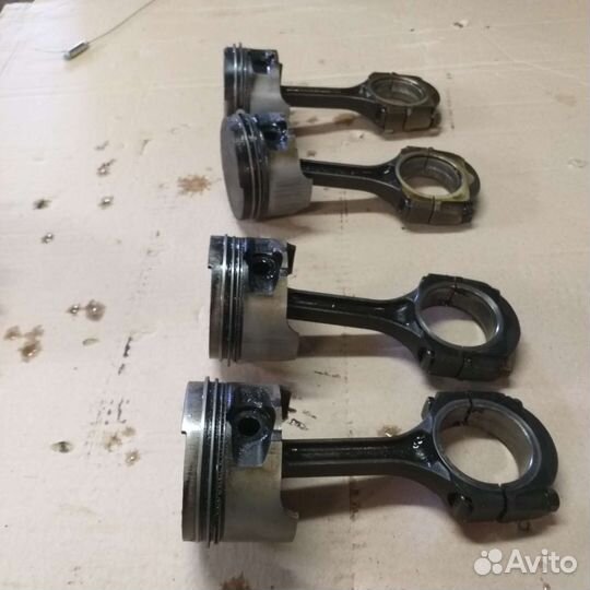 Поршень с шатуном рено k7m