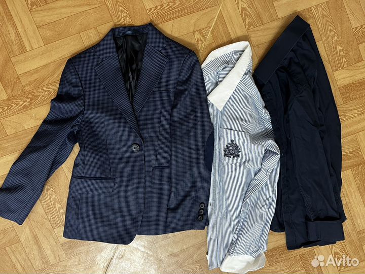 Пиджак и рубашки для мальчика
