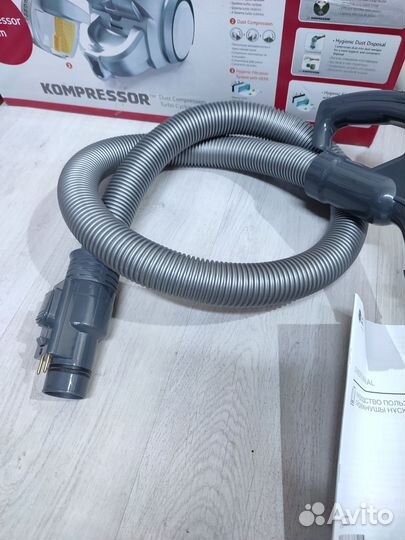 Пылесос LG Kompressor VC73181nhab