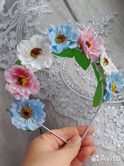 Весенний ободок с цветами