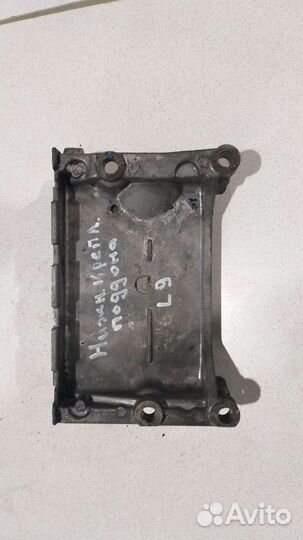 Нижнее крепление поддона двс Mitsubishi Lancer 9